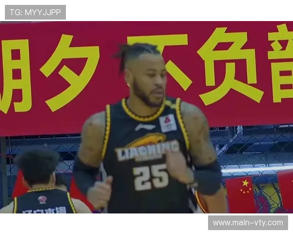 黑鹰队年轻球员上场时间增加 成长代价不可避免